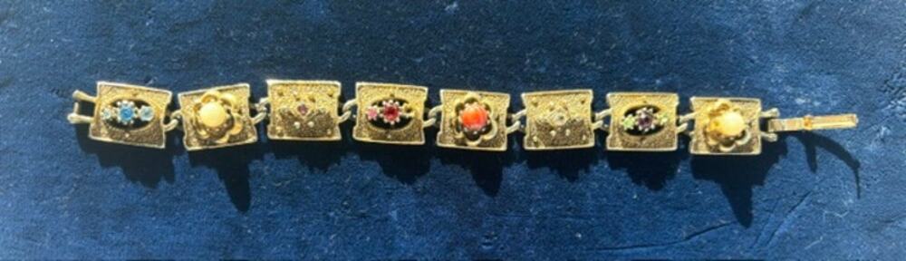 Vintage Goldtone Ameraque Link Bracelet 7" Multicolor Rhinestones Pearls Coral